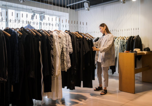 Lange dagen werken in een kledingwinkel? Kies voor een zit-sta bureau!